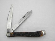 Queen Cutlery #24 Slim Trapper Rogers bone: 4 1/16” closed, 1947, Big “Q” tang stamp, Rogers bone Queen Cutlery #24 Slim Trapper Rogers bone: 4 1/16” closed, 1947, Big “Q” tang stamp, Rogers bone