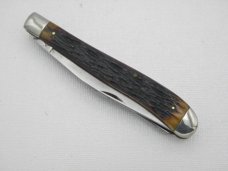 Queen Cutlery #24 Slim Trapper Rogers bone: 4 1/16” closed, 1947, Big “Q” tang stamp, Rogers bone Queen Cutlery #24 Slim Trapper Rogers bone: 4 1/16” closed, 1947, Big “Q” tang stamp, Rogers bone