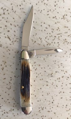 CASE XX BONE 6220 2005 PEANUT POCKET KNIFE/ NOS/ KNIFE GLOWS it’s MINT CASE XX BONE 6220 2005 PEANUT POCKET KNIFE/ NOS/ KNIFE GLOWS it’s MINT