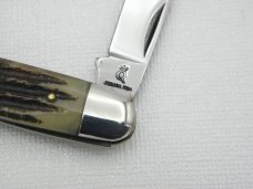 Queen Cutlery #3 Sleeveboard Pen in Winterbottom bone: 3 3/8” closed, early 1950s Queen Cutlery #3 Sleeveboard Pen in Winterbottom bone: 3 3/8” closed, early 1950s