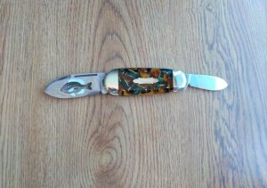Bulldog Brand ~ Sunfish Bluegill 2 Blade Knife ~ NEW ~ MINT ~  Multi Color ~