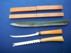 Set of Floating Fish Knives, fishing knives, fish prep-knives, 3 Wood Scabbard Stainless Japan 2 US Set of Floating Fish Knives, fishing knives, fish prep-knives, 3 Wood Scabbard Stainless Japan 2 US