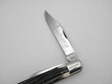 Queen Cutlery Co. #28 English Jack in Winterbottom Bone: 4 1/2” closed; 1958 - 1960, etched blade, Q Queen Cutlery Co. #28 English Jack in Winterbottom Bone: 4 1/2” closed; 1958 - 1960, etched blade, Q