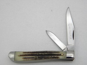 Queen Cutlery #14 peanut jack with Winterbotton bone handles:  2 3/8” closed, no tang stamp 1961 - 1