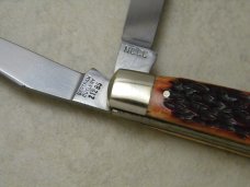 Hen and Rooster Bertram Cutlery Germany 212 BS Bone North Carolina Mini Trapper Club Knife Hen and Rooster Bertram Cutlery Germany 212 BS Bone North Carolina Mini Trapper Club Knife