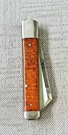 K'roo Custom Sleeveboard. ,3.8" N690 with brut de force look...Terblan's Beechwood Scales K'roo Custom Sleeveboard. ,3.8" N690 with brut de force look...Terblan's Beechwood Scales