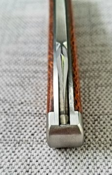 K'roo Custom Sleeveboard. ,3.8" N690 with brut de force look...Terblan's Beechwood Scales K'roo Custom Sleeveboard. ,3.8" N690 with brut de force look...Terblan's Beechwood Scales