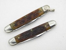 TWO KNIVES - Queen Cutlery #5 and #7 Senator Pens, 2 ½” closed, 1947, Rogers bone handles TWO KNIVES - Queen Cutlery #5 and #7 Senator Pens, 2 ½” closed, 1947, Rogers bone handles