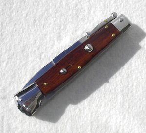 NEW OLD STOCK 1980's ITALIAN STILETTO 9" GENUINE SNAKEWOOD SWING GUARD  