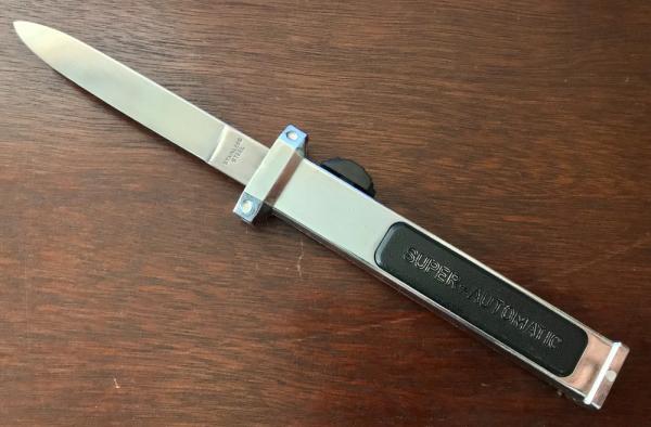 Super Automatic Out The Front, Hard To Find Variation, Marked STAINLESS STEEL, Unused Super Automatic Out The Front, Hard To Find Variation, Marked STAINLESS STEEL, Unused