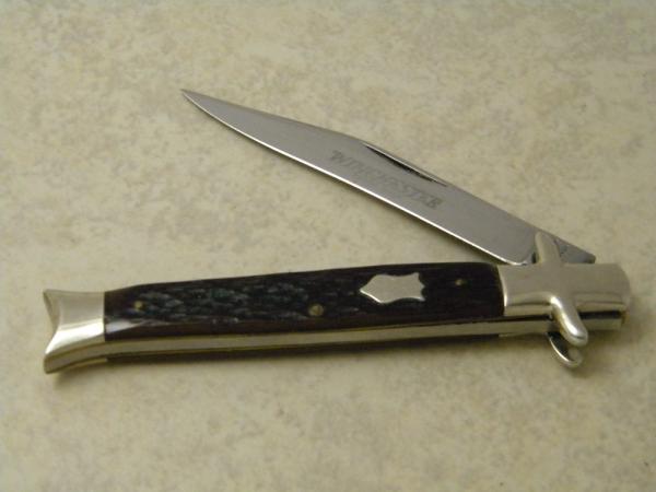Winchester Trademark USA 1987 Bone 1901 Bowtie / Fishtail Knife Winchester Trademark USA 1987 Bone 1901 Bowtie / Fishtail Knife