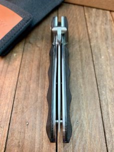 Mcusta Classic Wave Black Linen Micarta Handles Seki Japan