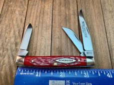 Winchester Small Stockman Red Jigged Bone 1995 Queen Made Winchester Small Stockman Red Jigged Bone 1995 Queen Made