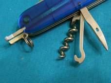VICTORINOX CLIMBER 53386 SAPPHIRE BLUE SAK SWISS ARMY CAMP FOLDING POCKET KNIFE KNIVES OLD