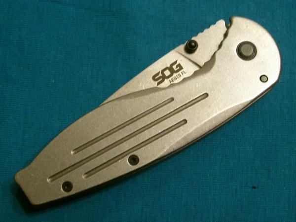 SOG AEGIS FL LOCKBACK FOLDING HUNTER HUNTING SKINNING POCKET KNIFE KNIVES