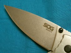 SOG AEGIS FL LOCKBACK FOLDING HUNTER HUNTING SKINNING POCKET KNIFE KNIVES
