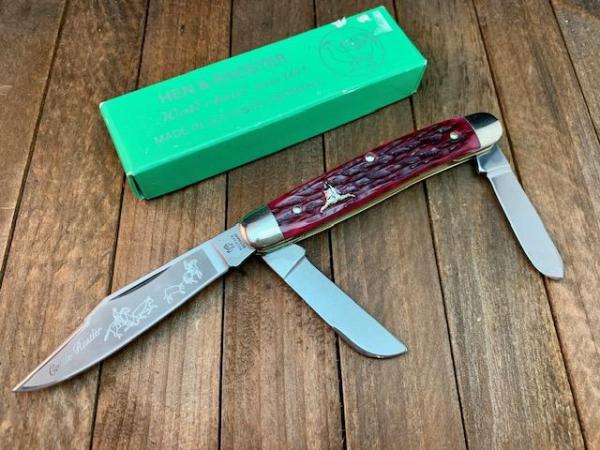 Hen and Rooster Cattle Rustler Stockman Red Pick Bone Bertram Cutlery Solingen Germany Hen and Rooster Cattle Rustler Stockman Red Pick Bone Bertram Cutlery Solingen Germany