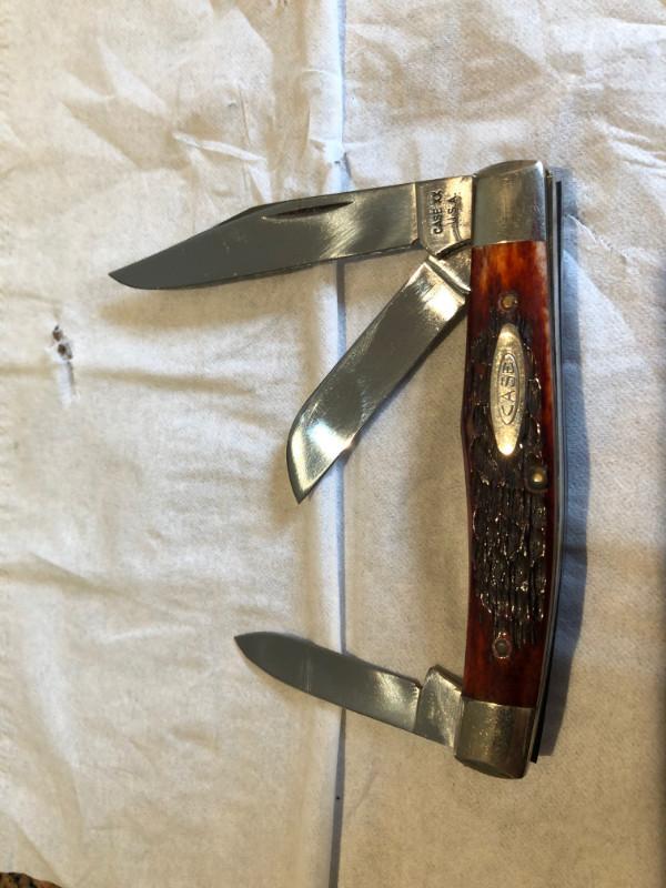 Case XX U.S.A. 6332 stockman 8 dot red bone
