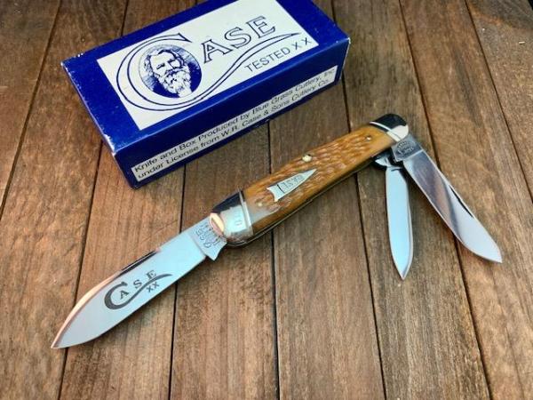 Case Classic Made by Queen 3 Back Spring Whittler Burnt Yellow Bone Rogers Jigged. Case Classic Made by Queen 3 Back Spring Whittler Burnt Yellow Bone Rogers Jigged.