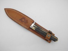 Queen Cutlery #73 Hunting knife, bare head Winterbottom bone handles: Queen Cutlery #73 Hunting knife, bare head Winterbottom bone handles:
