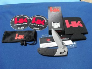 NOS/NIB BENCHMADE/H&K SNODY design Axis Lock original box/paperwork, w/2 HK stickers & a H&K koozie!