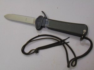 German Bund OFW Military Issue  Paratrooper Gravity Knife, w/ Marlin Spike 6" Clsoed Length