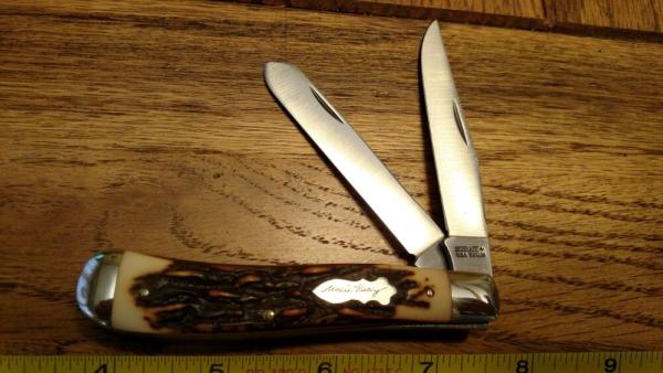 Vintage Schrade Uncle Henry 285UH U.S.A Trapper Staglon Pocket Knife MINT Vintage Schrade Uncle Henry 285UH U.S.A Trapper Staglon Pocket Knife MINT