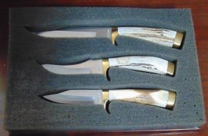 MINT 1990 KERSHAW COLLECTOR'S EDITION DAN HARRISON FIXED BLADE STAG/HORN HANDLE SET OF THREE