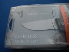 NOS/NIB Gerber 600 Folding Lock-back pocket Knife, Portland OR USA Made in the USA!!!  Camo W/Sheath