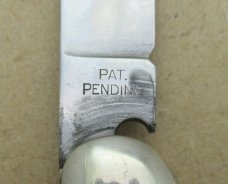 Vintage Switchblade Queen Cutlery USA . .....................................................(007)