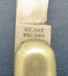 Vintage Switchblade. Walden Knife Co. USA . ...................................................(010) Vintage Switchblade. Walden Knife Co. USA . ...................................................(010)