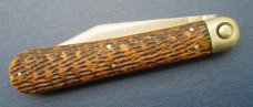 Vintage Switchblade. Walden Knife Co. USA . ...................................................(010) Vintage Switchblade. Walden Knife Co. USA . ...................................................(010)