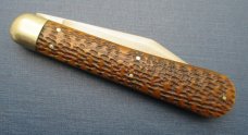 Vintage Switchblade. Walden Knife Co. USA . ...................................................(010) Vintage Switchblade. Walden Knife Co. USA . ...................................................(010)