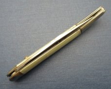 Vintage Switchblade. Hammer Brand. USA . ......................................................(022) Vintage Switchblade. Hammer Brand. USA . ......................................................(022)