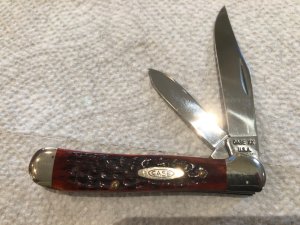 Case XX USA 6249 8 dot red bone 