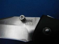 SOG S16 “Air SOG” Folding Lockback Knife- Made in Seki Japan SOG S16 “Air SOG” Folding Lockback Knife- Made in Seki Japan