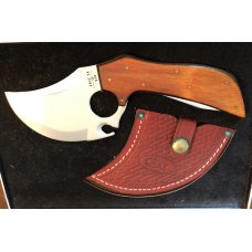 1981 Case XX Caribou Skinner Knife With Leather Sheath and Original Box 1981 Case XX Caribou Skinner Knife With Leather Sheath and Original Box