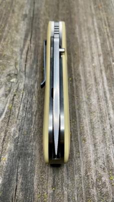 Dozier Custom Folder - DK-FHL - Westinghouse Micarta Dozier Custom Folder - DK-FHL - Westinghouse Micarta