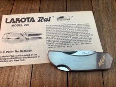 Lakota Teal Lockback Stainless Handles Gold Engraved Ducks Seki Japan