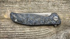 SHIROGOROV F3 NS – M390 BLADE – BLUE CARBON FIBER HANDLE – MRBS