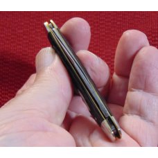 A PAIR OF USED VINTAGE CATTARAUGUS CUTLERY CO. BONE PEN KNIVES c1886/1963 A PAIR OF USED VINTAGE CATTARAUGUS CUTLERY CO. BONE PEN KNIVES c1886/1963