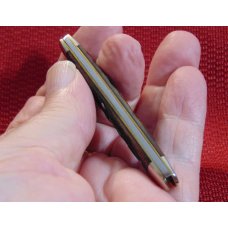 A PAIR OF USED VINTAGE CATTARAUGUS CUTLERY CO. BONE PEN KNIVES c1886/1963 A PAIR OF USED VINTAGE CATTARAUGUS CUTLERY CO. BONE PEN KNIVES c1886/1963