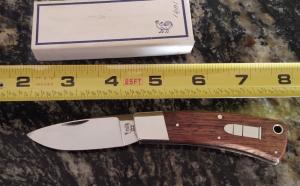 Hen and Rooster Bertram CM-7 Bullet Knife Excellent condition!