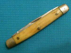 VINTAGE ANTIQUE #43 QUEEN BONE STOCKMAN FOLDING POCKET KNIFE KNIVES OLD