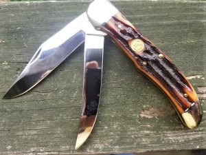 CANAL STREET ITEM #212309 HUGE 5 1/4 INCH FOLDING HUNTER DARK  CARVED AMBER STAG BONE 420 STAINLESS
