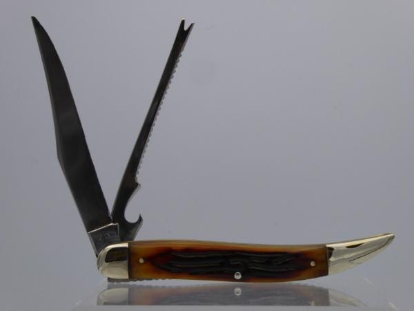Camillus Stainless #25 Fishing Knife with Amber Wormgroove Bone Handles Camillus Stainless #25 Fishing Knife with Amber Wormgroove Bone Handles