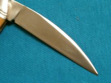 BONE HANDLE QUEEN WHARNCLIFFE HUNTING SKINNING SURVIVAL PEN JACK FOLDING POCKET KNIFE KNIVES BONE HANDLE QUEEN WHARNCLIFFE HUNTING SKINNING SURVIVAL PEN JACK FOLDING POCKET KNIFE KNIVES