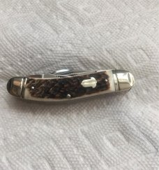 1984 fighting bulldogs 5 blade sowbelly (1st. GENERATION)