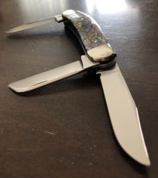2001 Case XX TB8339 Sowbelly Stockman Knife - Beautiful Abalone Handles with Silver Script 2001 Case XX TB8339 Sowbelly Stockman Knife - Beautiful Abalone Handles with Silver Script