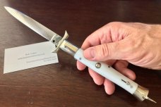 Jeremy Kreis (JTK) Batwing Rizzuto Estileto Milano Switchblade Clone, White Plastic Handle, Unused Jeremy Kreis (JTK) Batwing Rizzuto Estileto Milano Switchblade Clone, White Plastic Handle, Unused